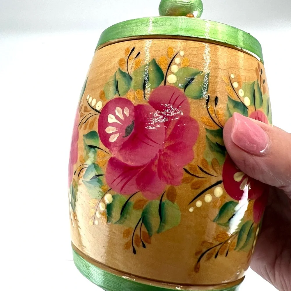 Vintage Wooden Jar Lid Hand Painted Flowers Lathe Turned Lacquered - Picture 3 of 10